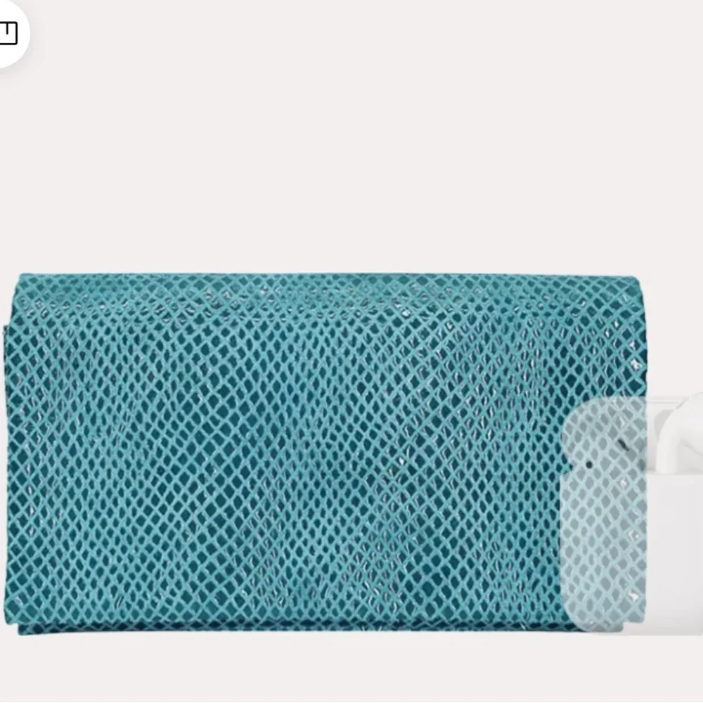 Latico Leathers Gio Leather Wallet In Turquoise - Picture 1 of 10